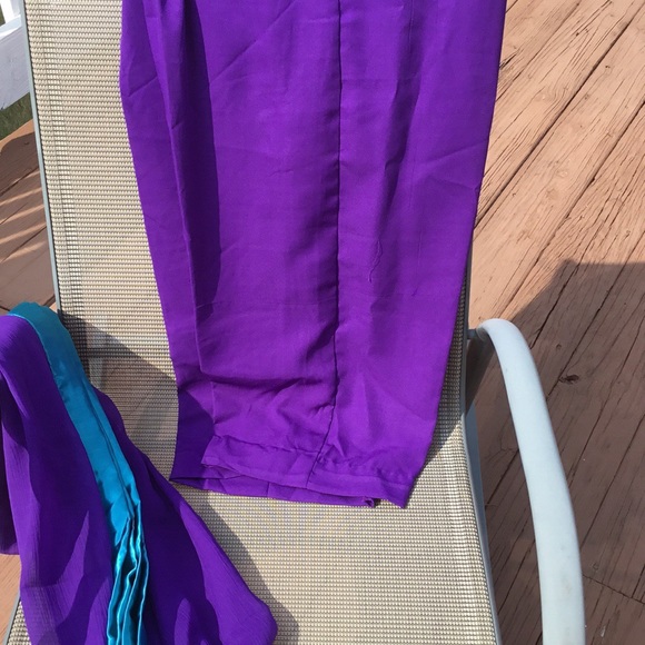 Thread embroidered georgette salwar kameez - Picture 5 of 6